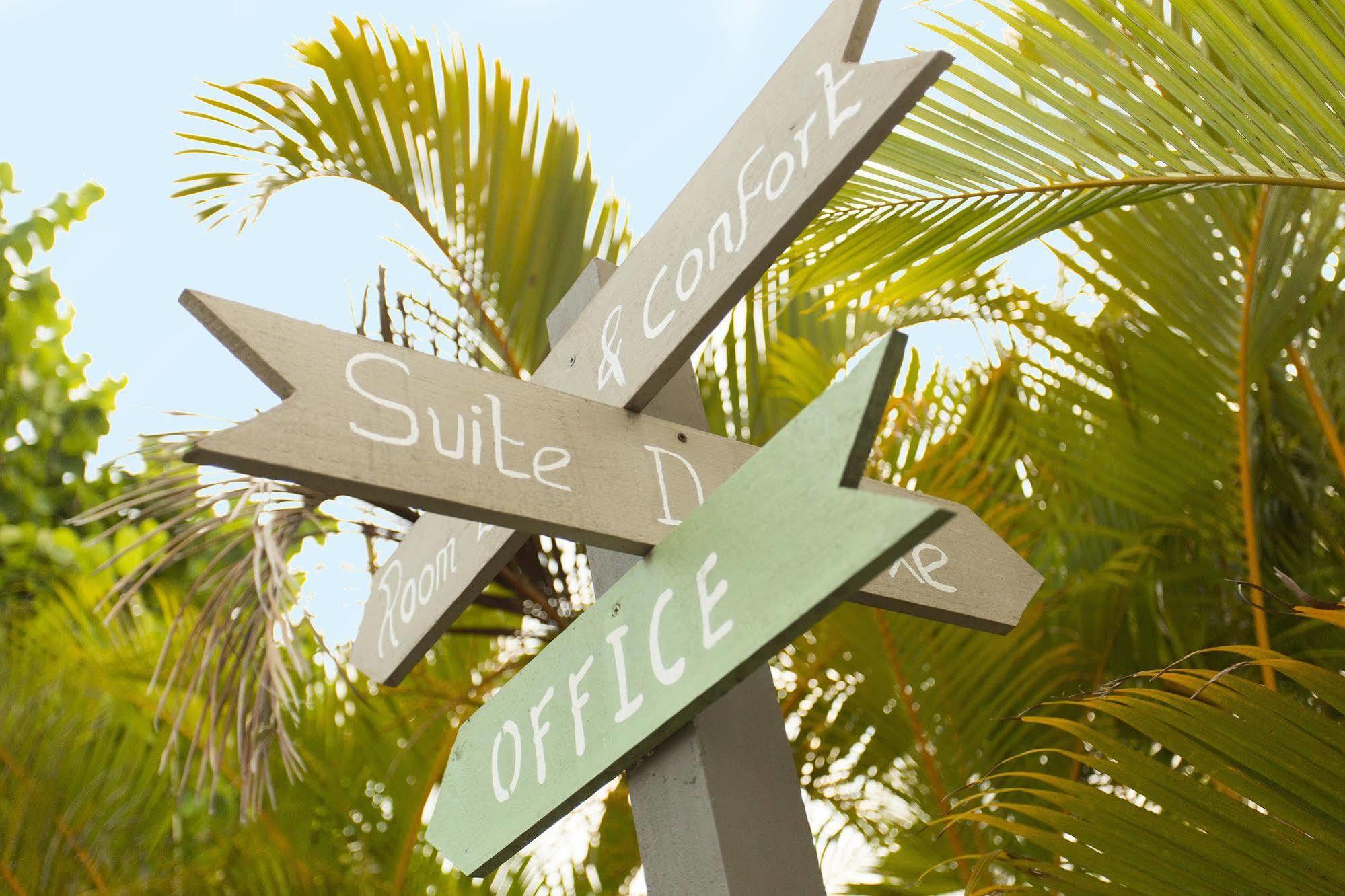 Esprit Libre Restaurant & Guest House Grand Baie Esterno foto