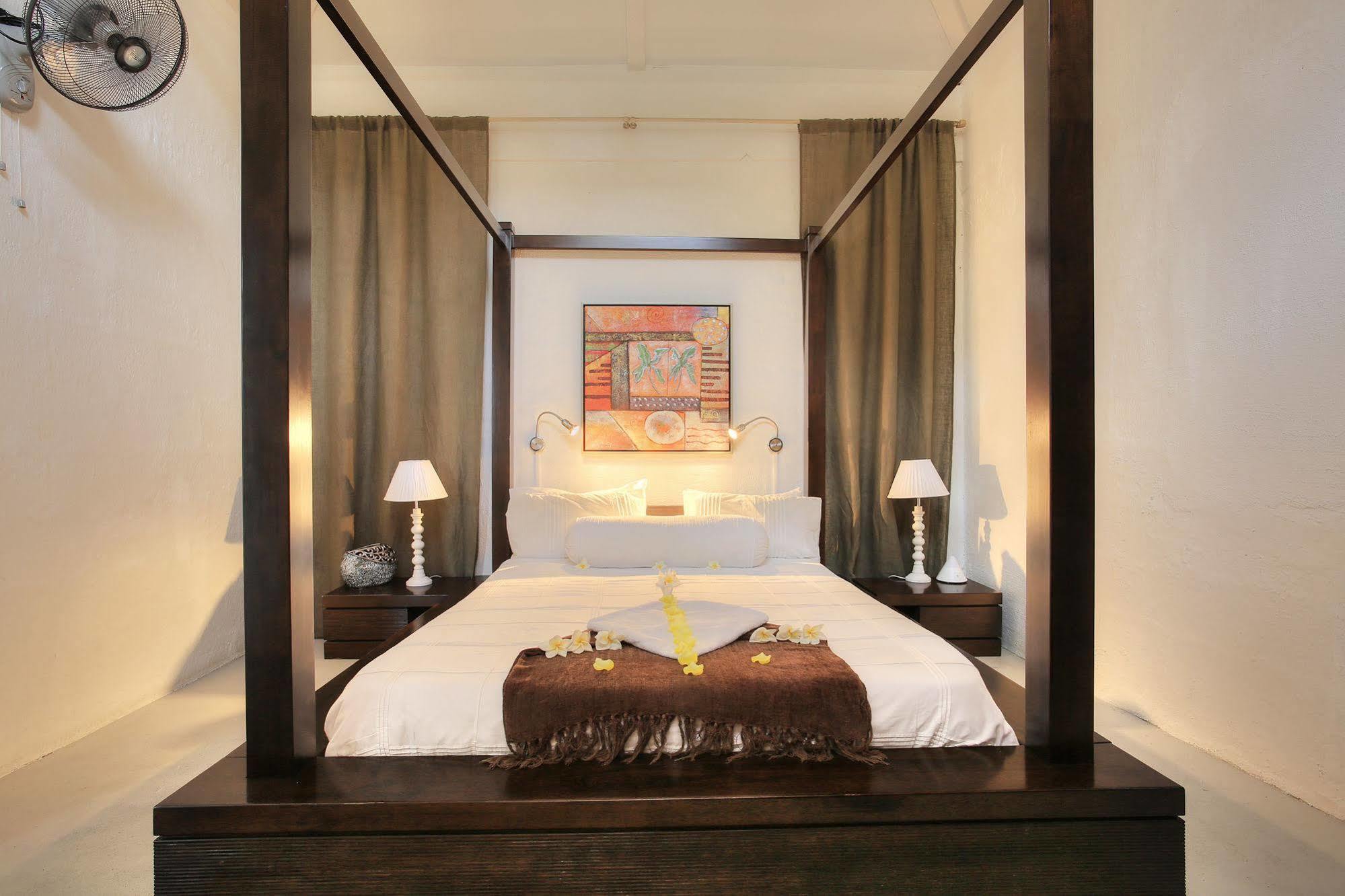 Esprit Libre Restaurant & Guest House Grand Baie Esterno foto